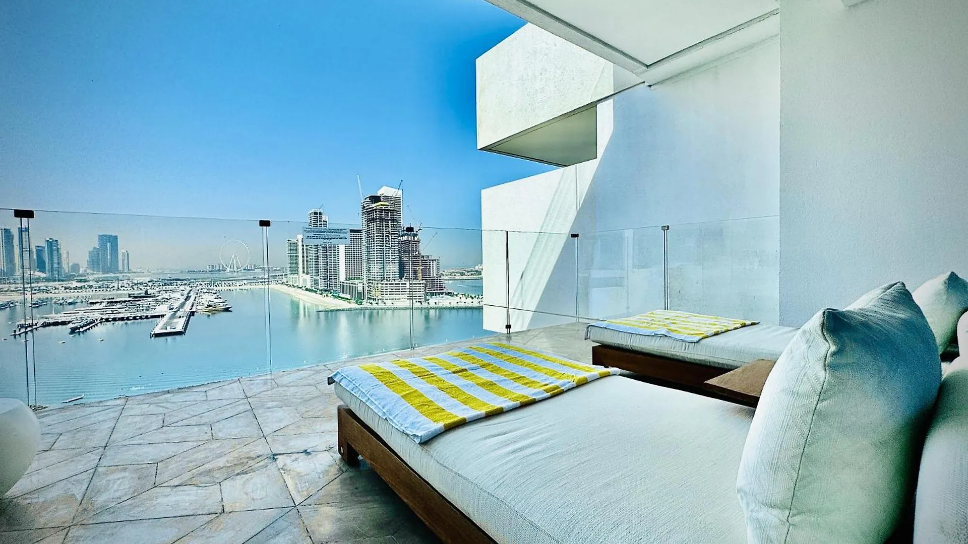 Venduras- 4Br Luxe Duplex Penthouse At Palm Private Pool Apartment Dubai United Arab Emirates